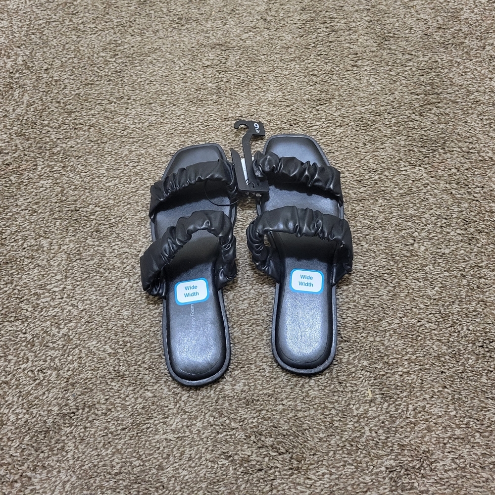 Women memory foam sandals size 9 wide